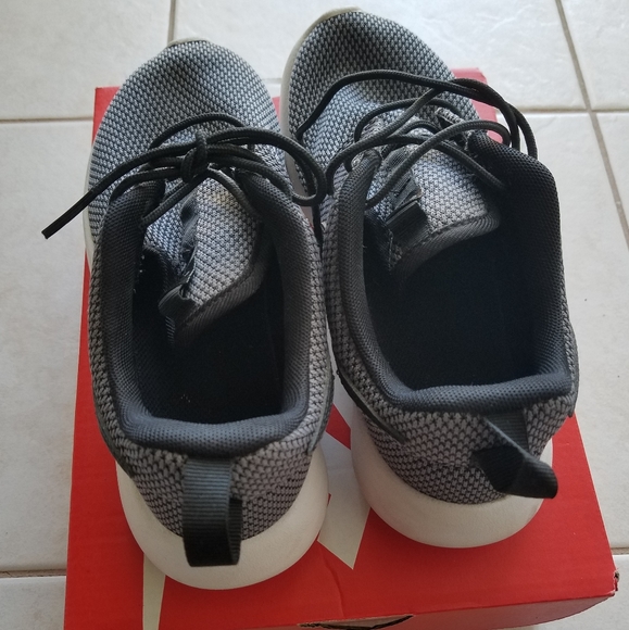 Nike PS Roshi Run - Picture 4 of 5